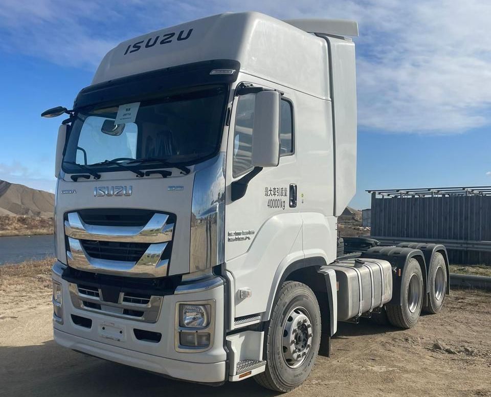 Тягач ISUZU GIGA VC66 6x4